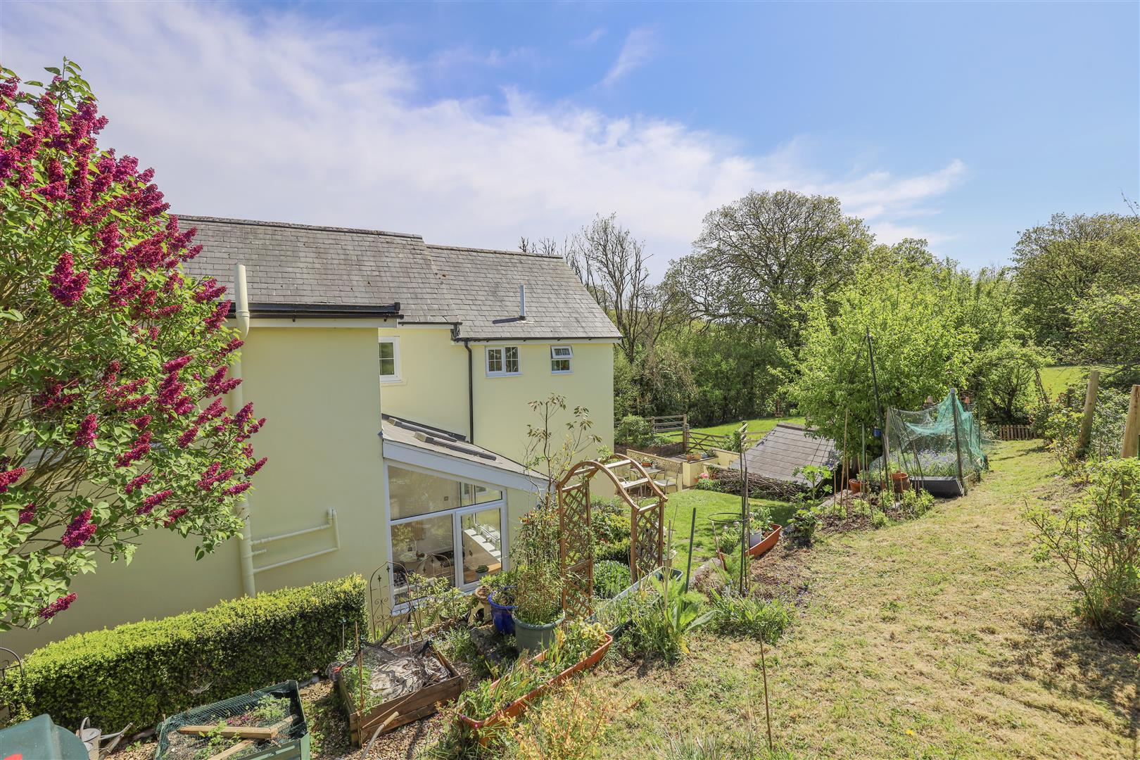 Tre Aubrey Cottages, Llantrithyd, Nr Cowbridge, Vale of Glamorgan, CF71 7UE